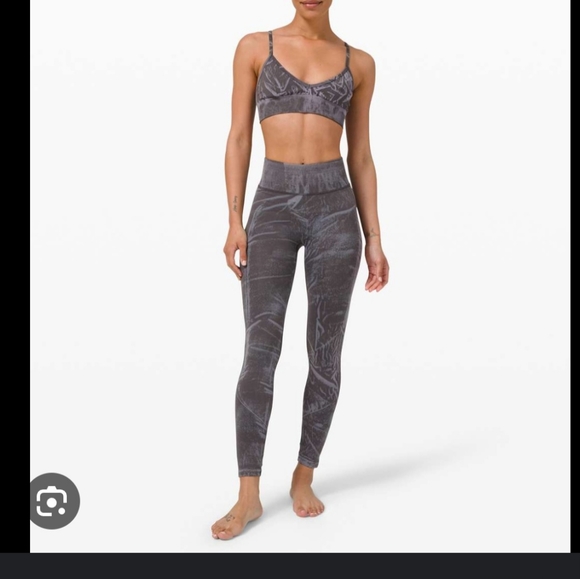 Lululemon Ebb to Street leggings - Picture 4 of 6